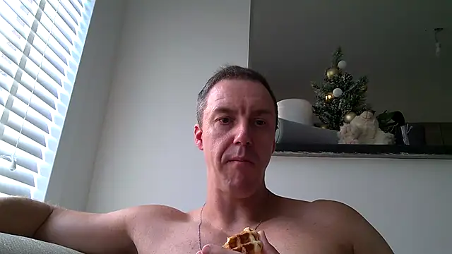 ploki2180 online show from December 21, 2025, 12:01 pm