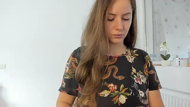 DiamondKay online show from November 19, 2025, 8:47 am