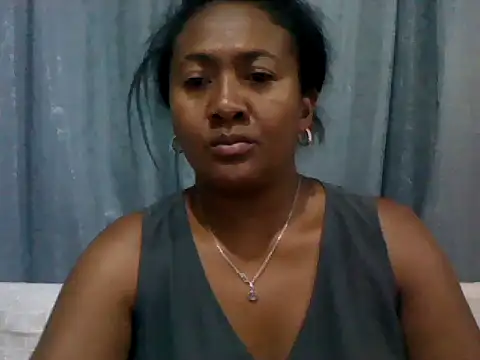 sexyladii online show from December 22, 2025, 4:37 pm