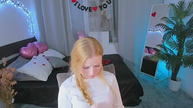 Snapshot of Laly_Peach chatting on February 17, 2025, 7:21 pm Laly Peach online show from February 17, 2025, 7:21 pm