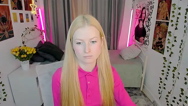 Snapshot of Laly_Peach chatting on October 19, 2025, 4:07 pm Laly Peach online show from October 19, 2025, 4:07 pm