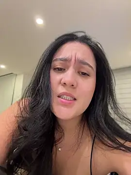 Snapshot of Nina_lovi chatting on June 30, 2026, 12:11 am Nina lovi online show from June 30, 2026, 12:11 am