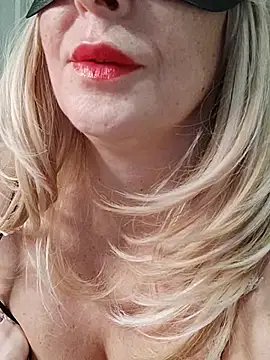 Vivian115 online show from November 22, 2025, 3:44 pm