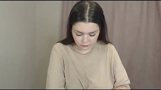 ohhhMie online show from October 6, 2025, 1:30 pm