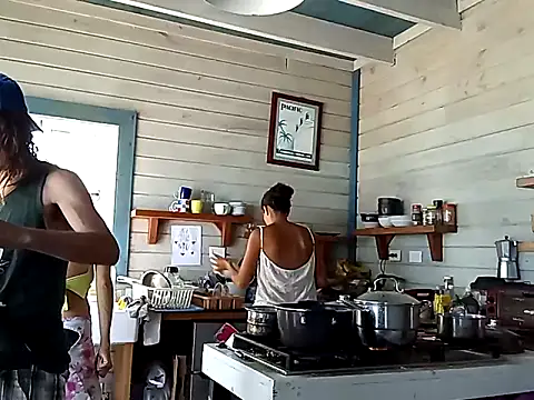 Luna-Natural online show from March 3, 2025, 3:42 pm