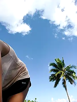 Luna-Natural online show from November 6, 2025, 3:24 pm