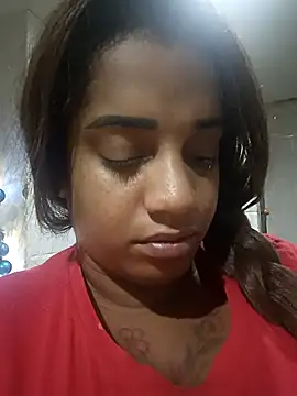 Snapshot of AbellaLizz chatting on November 24, 2025, 6:13 am AbellaLizz online show from November 24, 2025, 6:13 am