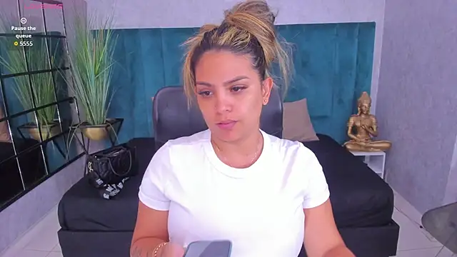Snapshot of sweetfabianaxl chatting on June 30, 2026, 7:59 pm sweetfabianaxl online show from June 30, 2026, 7:59 pm