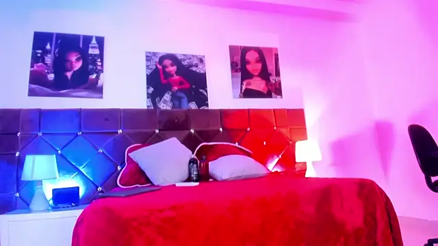 Snapshot of Ariana_lopezz chatting on February 4, 2025, 12:22 pm Ariana lopezz online show from February 4, 2025, 12:22 pm