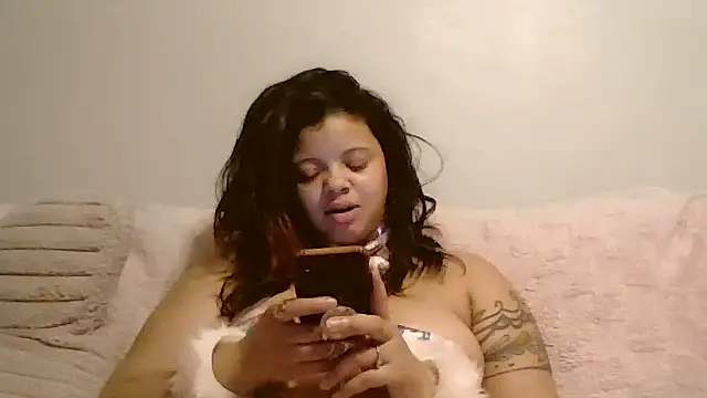 Snapshot of beautylovess chatting on May 26, 2026, 3:02 am beautylovess online show from May 26, 2026, 3:02 am