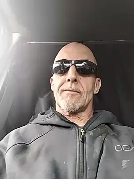 Edgingheaven69 online show from May 10, 2026, 12:54 pm