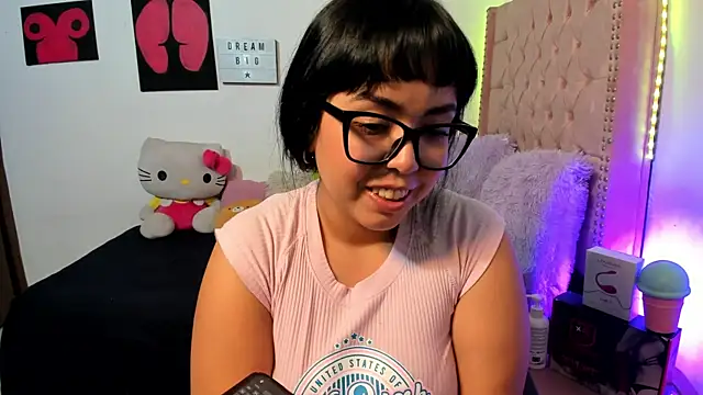 LillyCandy online show from February 11, 2026, 12:15 am