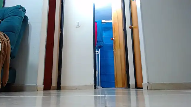 Ixchel Anaid online show from March 8, 2025, 10:43 am