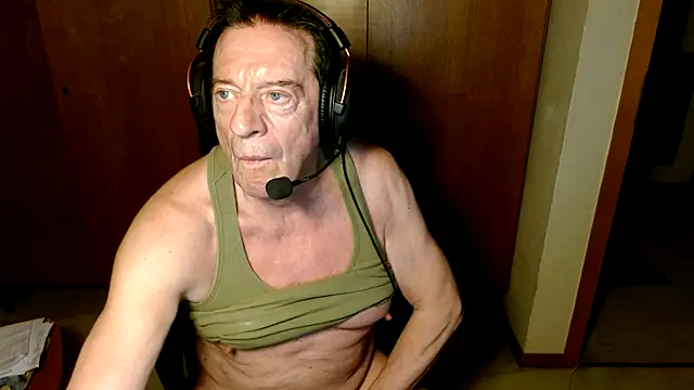 Snapshot of GentlePorn chatting on April 29, 2026, 8:48 pm GentlePorn online show from April 29, 2026, 8:48 pm