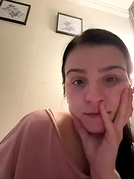 joeystaciee online show from September 16, 2025, 4:35 am