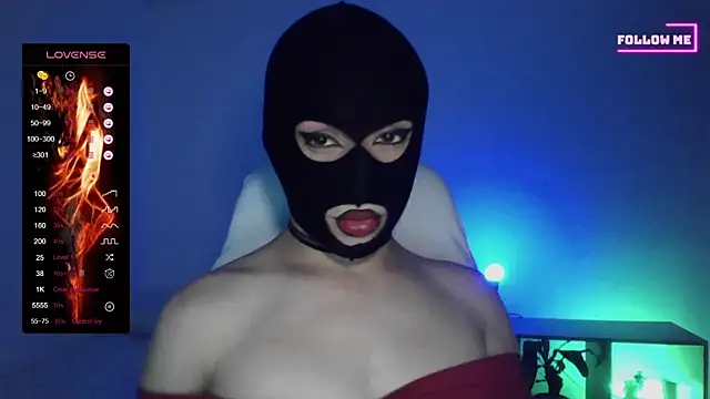 Snapshot of Bigfemblue chatting on November 2, 2025, 11:18 pm Bigfemblue online show from November 2, 2025, 11:18 pm