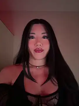 Amanita Bloom online show from December 1, 2025, 3:44 am