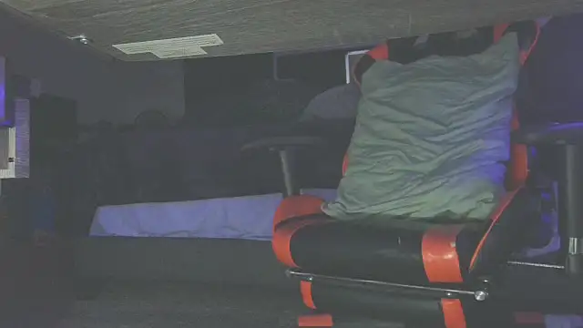 Dick and muscles online show from March 13, 2025, 12:35 pm