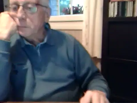 johnjohn622662 online show from November 7, 2025, 4:18 pm