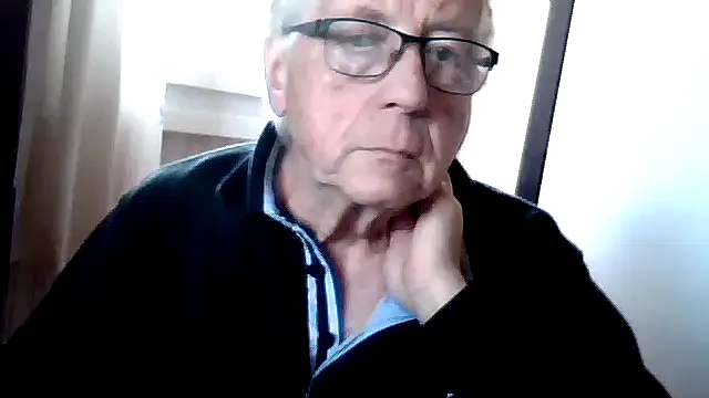 Snapshot of johnjohn622662 chatting on May 21, 2026, 3:19 pm johnjohn622662 online show from May 21, 2026, 3:19 pm