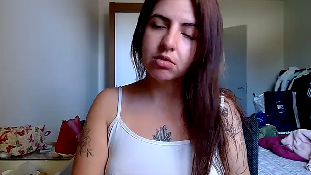 Snapshot of chelbyy chatting on November 6, 2025, 2:40 pm chelbyy online show from November 6, 2025, 2:40 pm