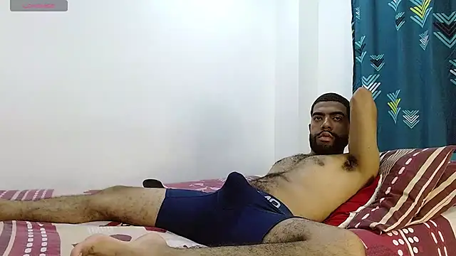 Snapshot of Aroon_Stonne chatting on March 19, 2025, 4:57 am Aroon Stonne online show from March 19, 2025, 4:57 am