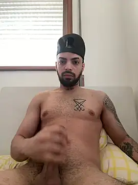 phellipestronda online show from May 6, 2026, 7:57 am