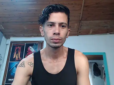 alisterxxx online show from January 24, 2025, 12:31 pm