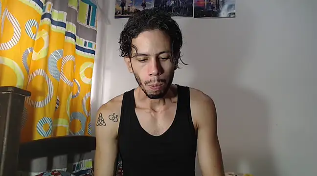 alisterxxx online show from February 21, 2025, 12:28 pm