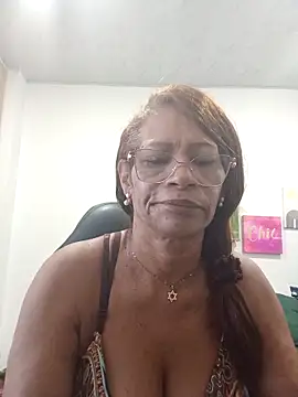 BustyMilf  online show from November 18, 2025, 12:31 pm