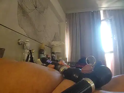 Snapshot of Foneman2459 chatting on October 27, 2025, 11:03 am Foneman2459 online show from October 27, 2025, 11:03 am