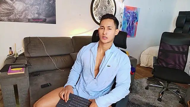 Snapshot of BenjaminCooperk chatting on July 15, 2026, 6:18 am BenjaminCooperk online show from July 15, 2026, 6:18 am