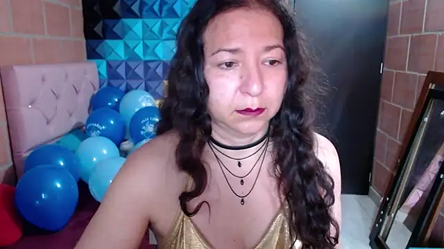 katifoxx online show from December 23, 2024, 7:41 pm