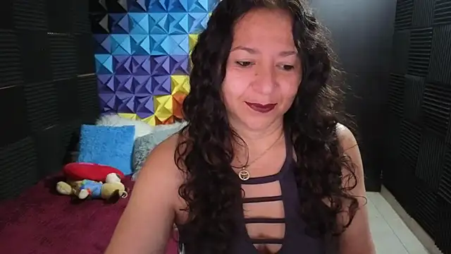 katifoxx online show from September 16, 2025, 3:24 pm