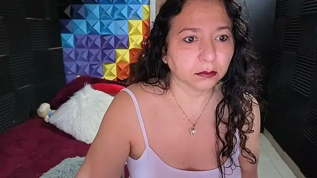 katifoxx online show from January 9, 2026, 3:26 pm