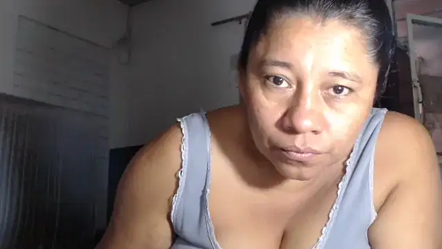 Snapshot of adrixxx38 chatting on February 23, 2026, 10:40 pm adrixxx38 online show from February 23, 2026, 10:40 pm