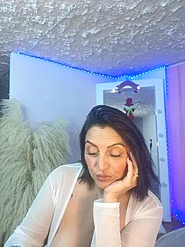 Snapshot of zullyxhot chatting on November 20, 2025, 9:47 pm zullyxhot online show from November 20, 2025, 9:47 pm