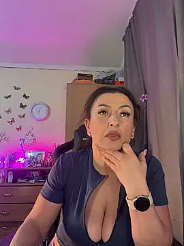 Snapshot of Hotangel75 chatting on May 10, 2026, 4:34 pm Hotangel75 online show from May 10, 2026, 4:34 pm