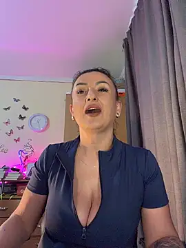 Snapshot of Hotangel75 chatting on May 26, 2026, 9:49 am Hotangel75 online show from May 26, 2026, 9:49 am