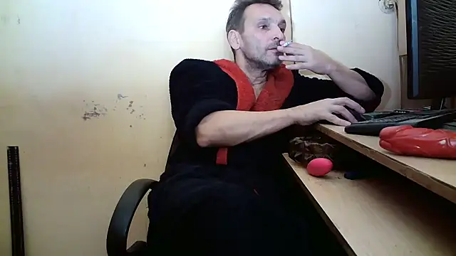 dundyFocus online show from October 16, 2025, 2:29 pm