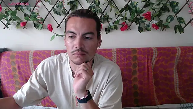 Jack Emily1 online show from May 27, 2026, 2:14 pm