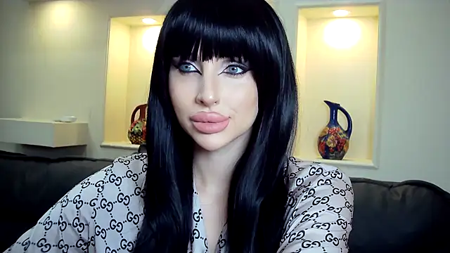 Snapshot of Lady_Joli chatting on November 16, 2025, 1:49 pm Lady Joli online show from November 16, 2025, 1:49 pm