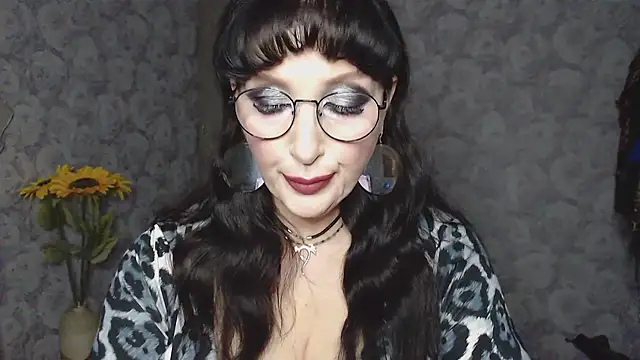 Snapshot of Aziza1 chatting on February 27, 2025, 3:37 pm Aziza1 online show from February 27, 2025, 3:37 pm