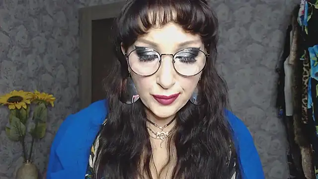 Snapshot of Aziza1 chatting on September 20, 2025, 3:02 pm Aziza1 online show from September 20, 2025, 3:02 pm