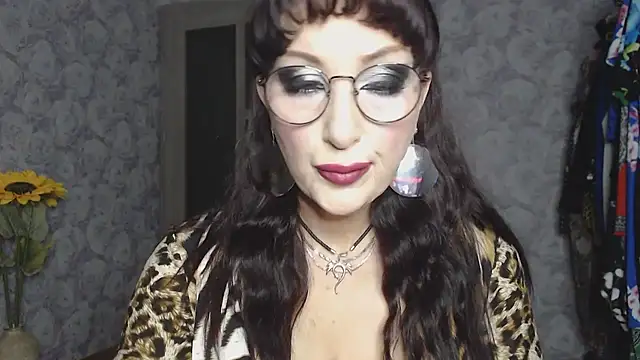 Snapshot of Aziza1 chatting on October 27, 2025, 2:54 pm Aziza1 online show from October 27, 2025, 2:54 pm