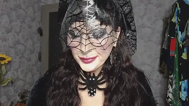 Snapshot of Aziza1 chatting on October 31, 2025, 3:24 pm Aziza1 online show from October 31, 2025, 3:24 pm