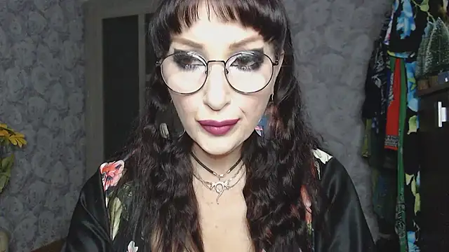 Snapshot of Aziza1 chatting on November 20, 2025, 1:55 pm Aziza1 online show from November 20, 2025, 1:55 pm