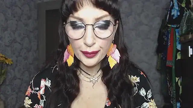 Snapshot of Aziza1 chatting on November 21, 2025, 6:12 am Aziza1 online show from November 21, 2025, 6:12 am