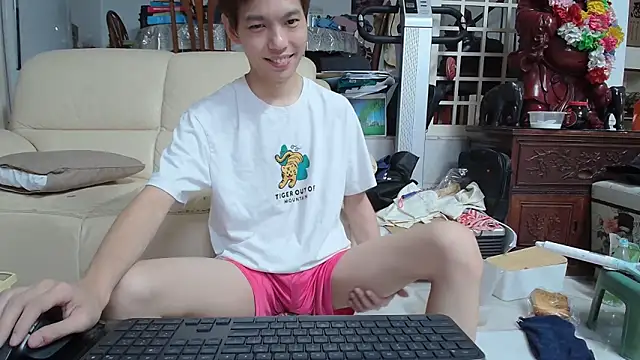 andrewooi online show from March 20, 2025, 5:47 pm