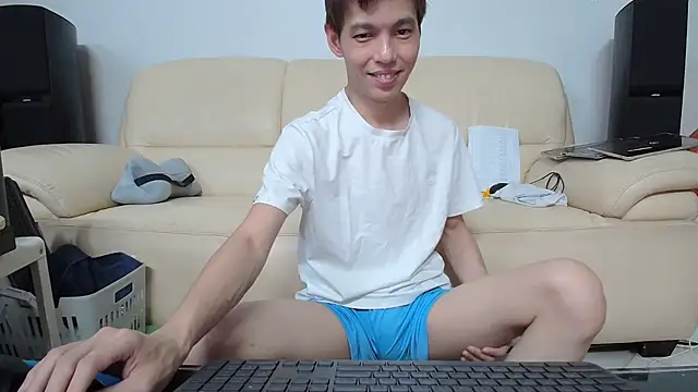 Snapshot of andrewooi chatting on July 5, 2026, 11:50 am andrewooi online show from July 5, 2026, 11:50 am